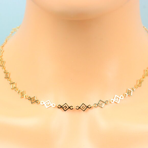 Delicate & Contemporary Necklace Chain, A Lovely Choice for Women, EVCH1783 - Picture 1 of 10